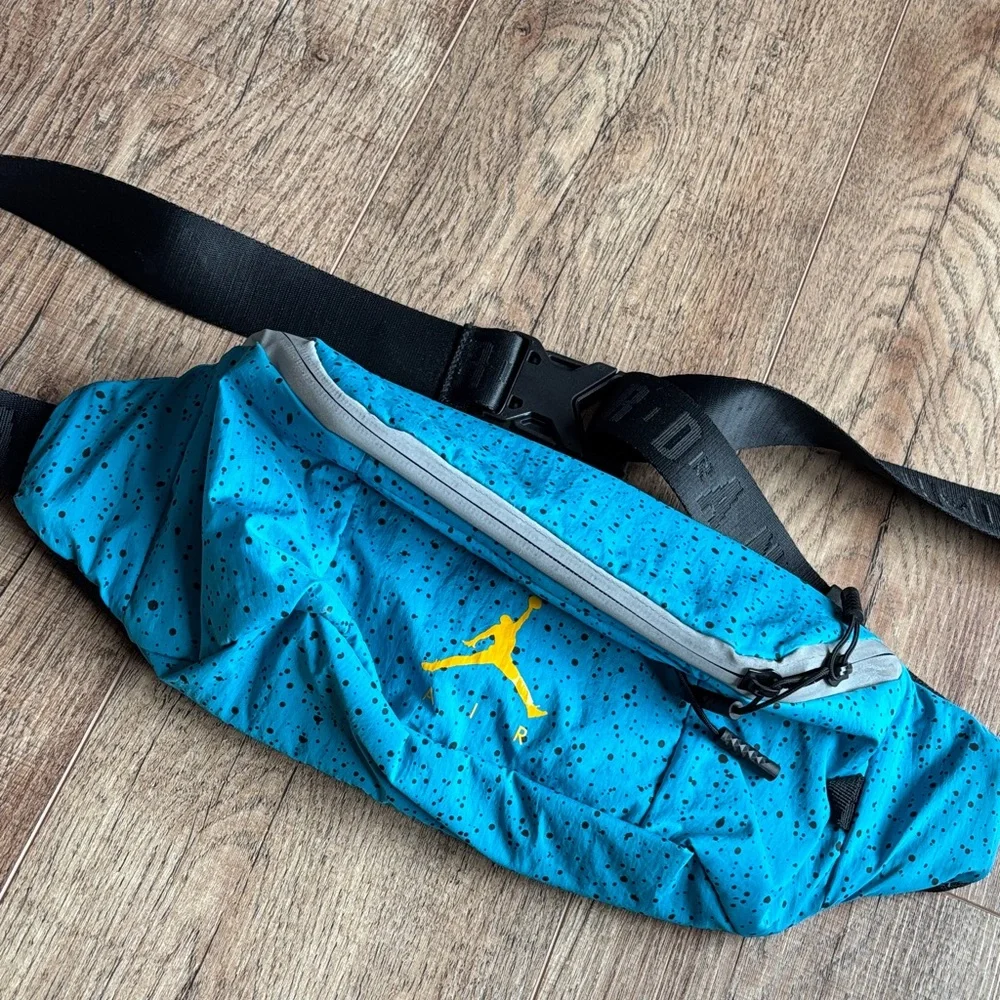Jordan Speckled Blue Belt Bag - Picture 1 of 1